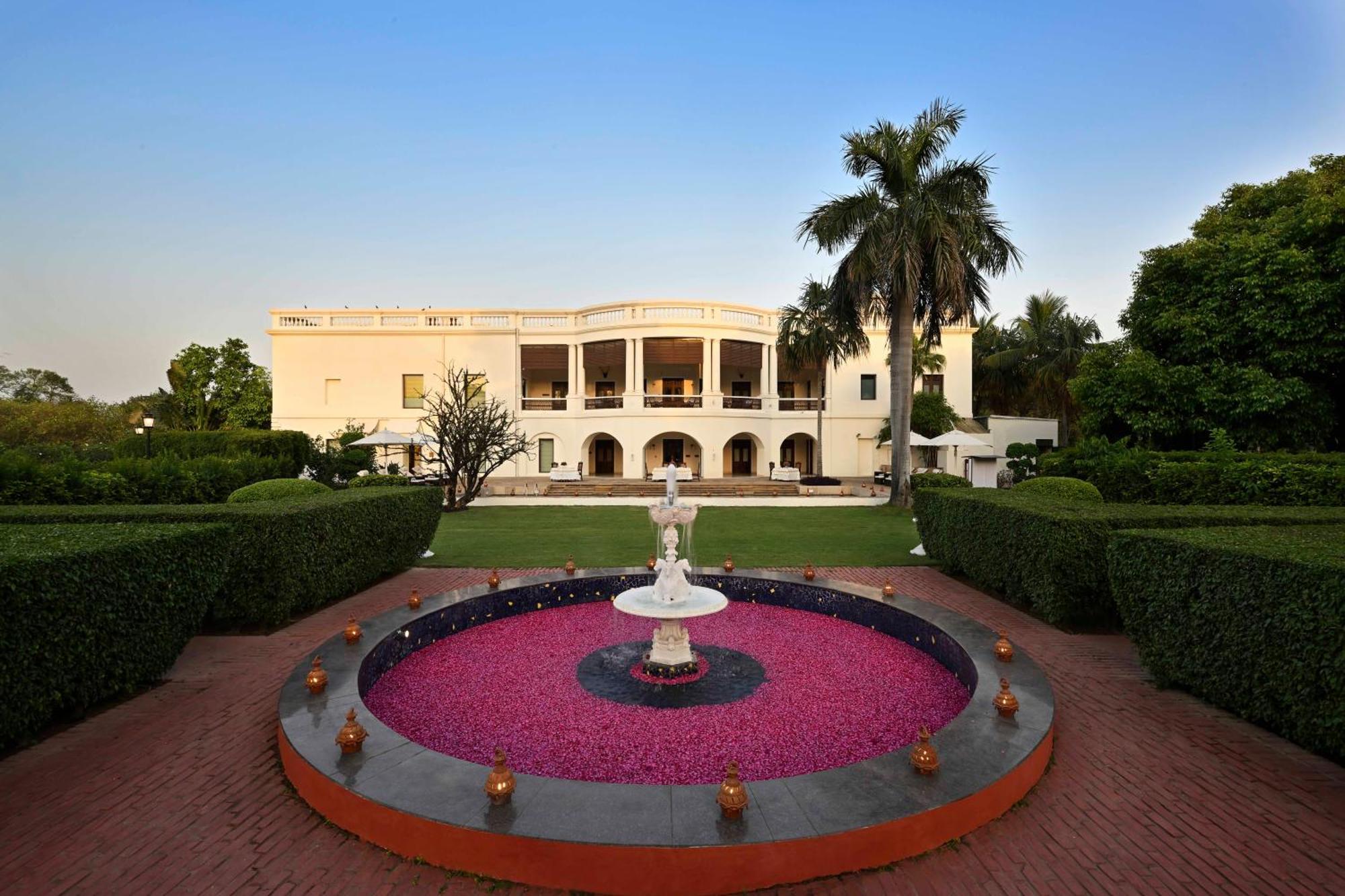 Taj Nadesar Palace Varanasi Eksteriør bilde